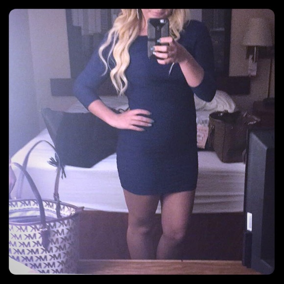 Blue mini dress with open back - Picture 1 of 1